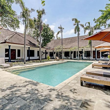 Oyo 90638 Pondok Idas Hotel Legian Kültér fotó