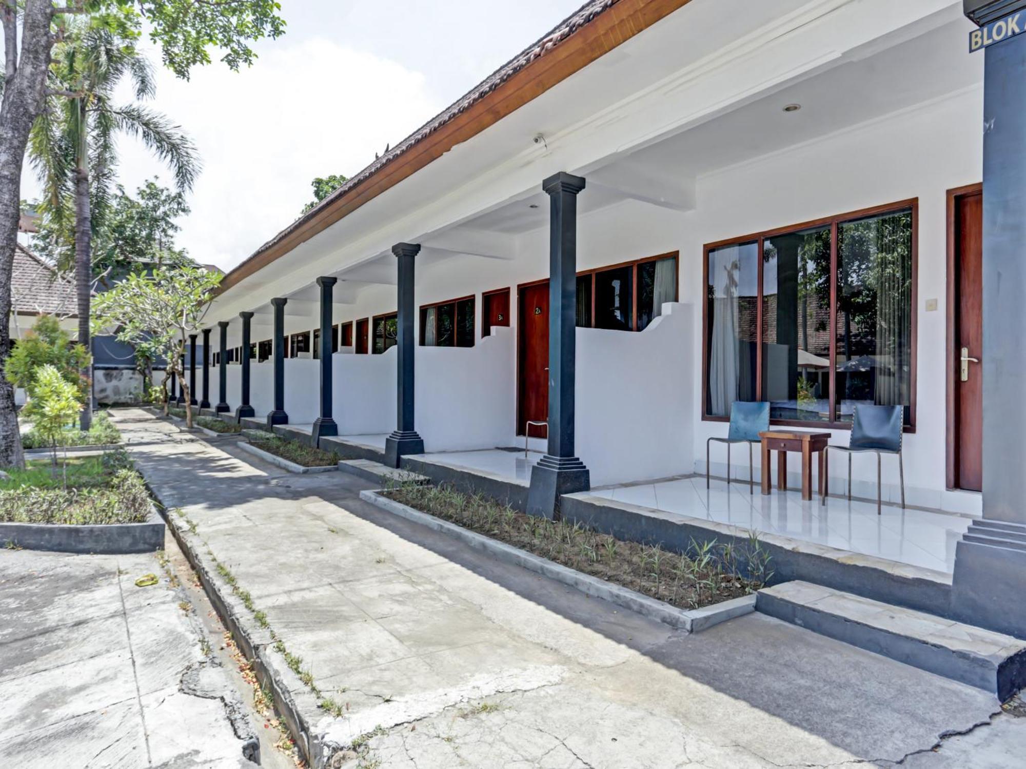 Oyo 90638 Pondok Idas Hotel Legian Kültér fotó
