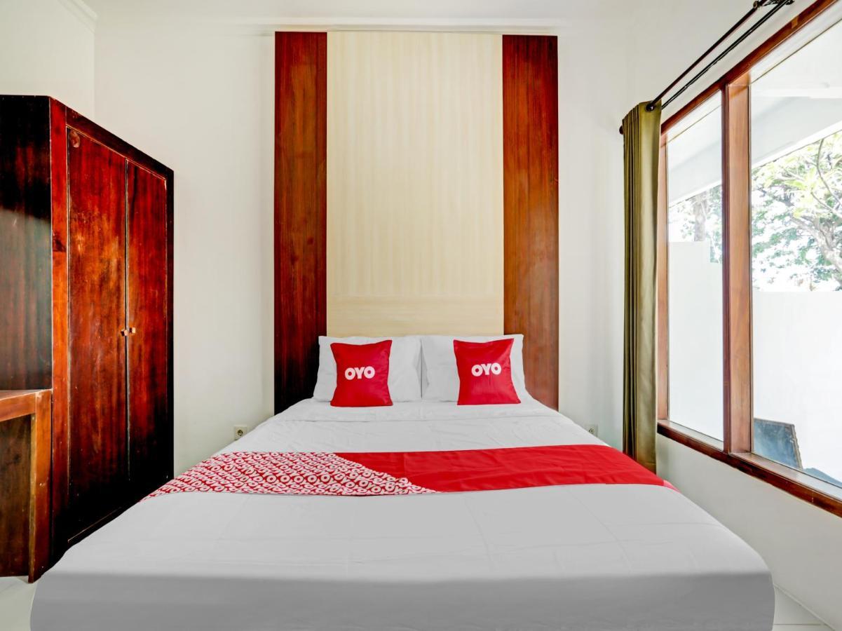 Oyo 90638 Pondok Idas Hotel Legian Kültér fotó